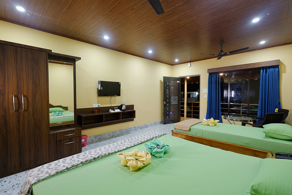 Super Deluxe Triple Bedroom